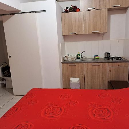 City Large Studio Лимасол Экстерьер фото
